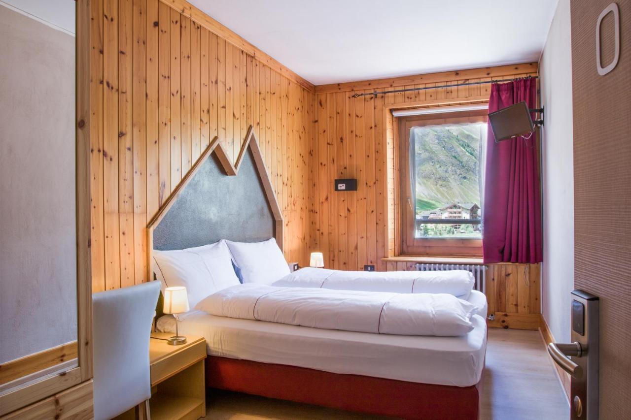 Hotel Bernina Livigno Esterno foto