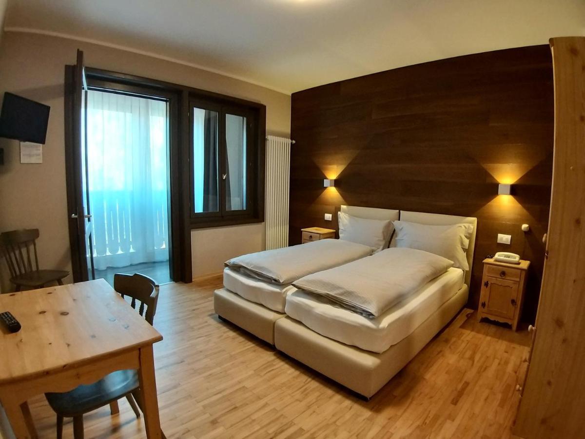 Hotel Bernina Livigno Esterno foto