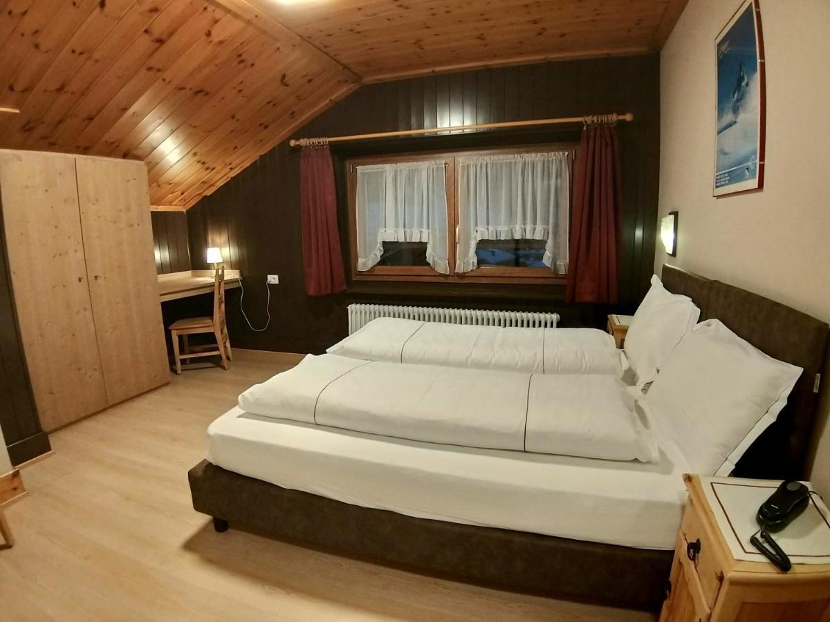 Hotel Bernina Livigno Esterno foto