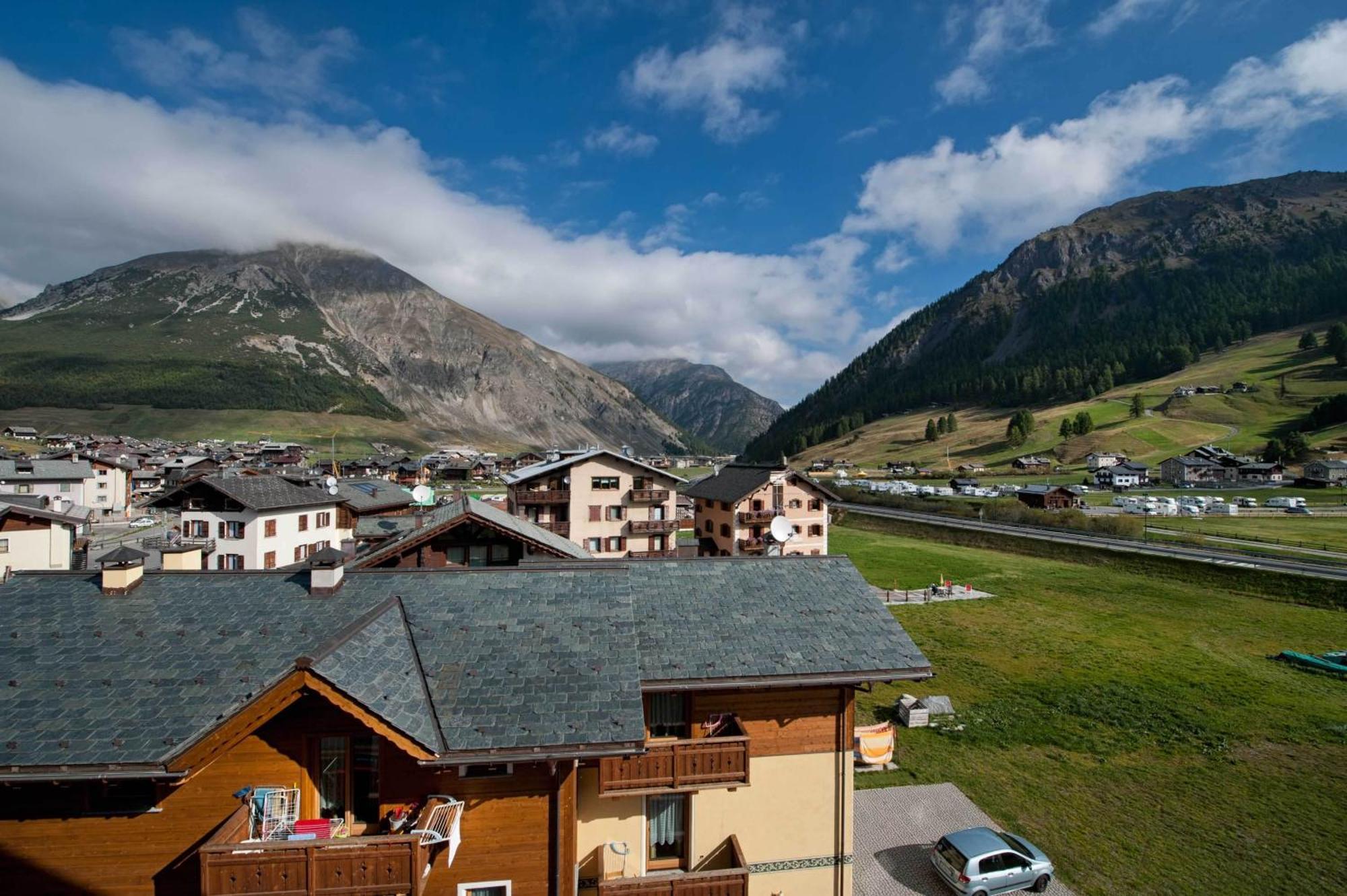 Hotel Bernina Livigno Esterno foto