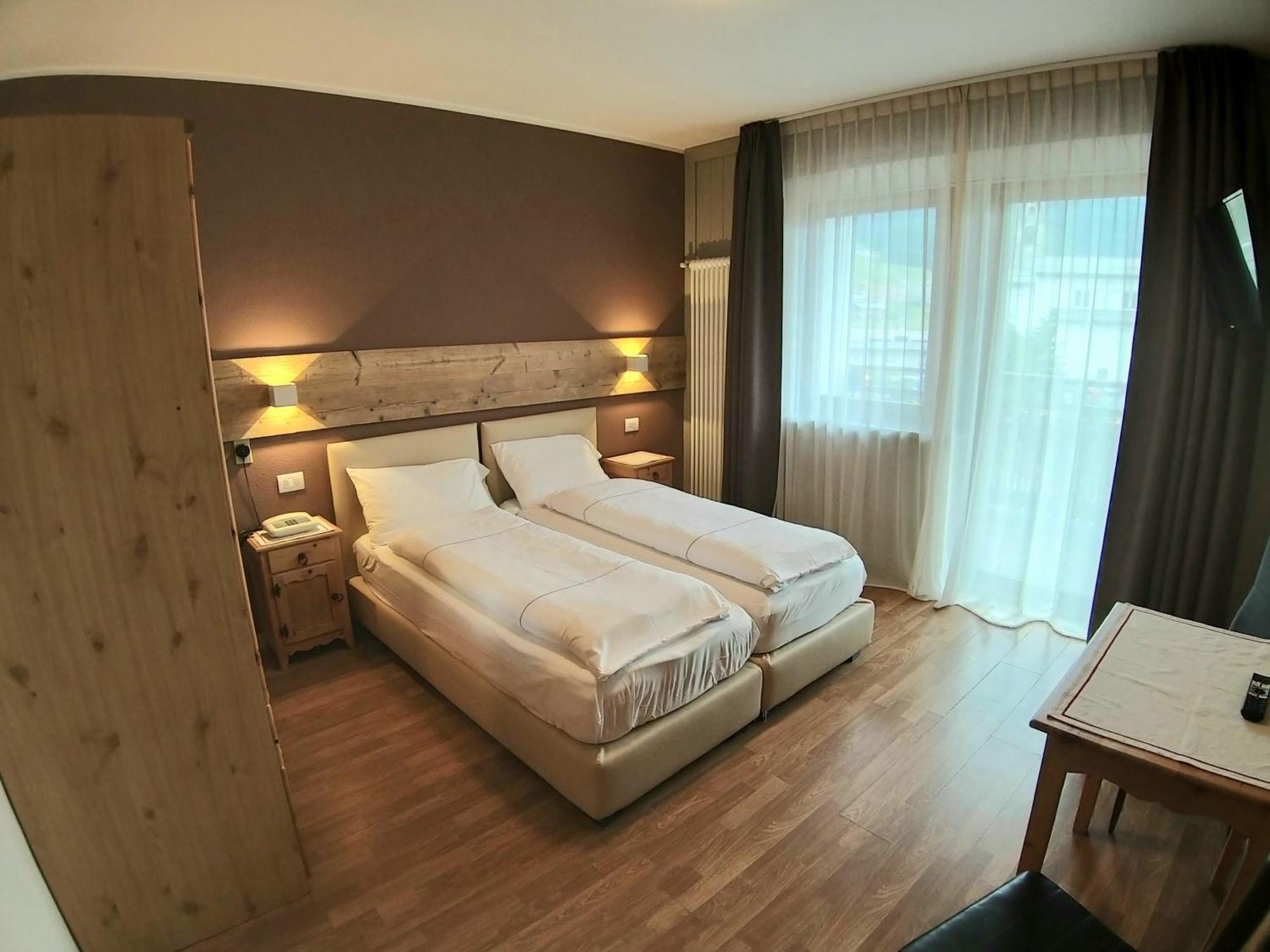Hotel Bernina Livigno Esterno foto